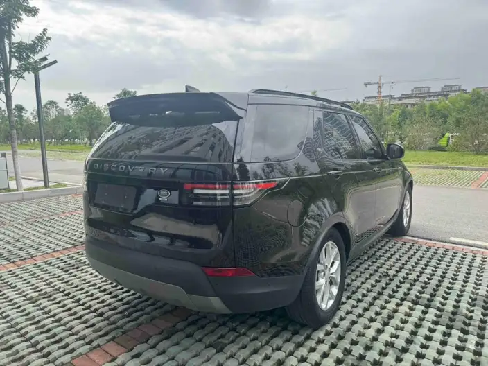 Land Rover Discovery 2020 Model 3.0 V6 SE – фото 6