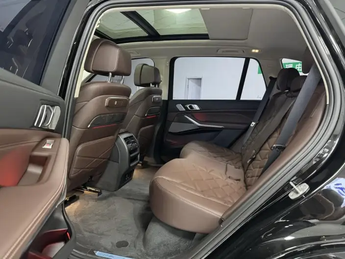 BMW X5 2026 Model xDrive30Li Exclusive Model M Sports Night Set – фото 9