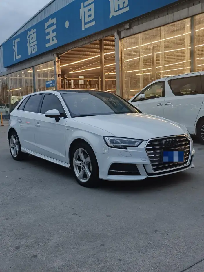 Audi A3 2020 Model Sportback 35 TFSI Fashion Model China V – фото 3