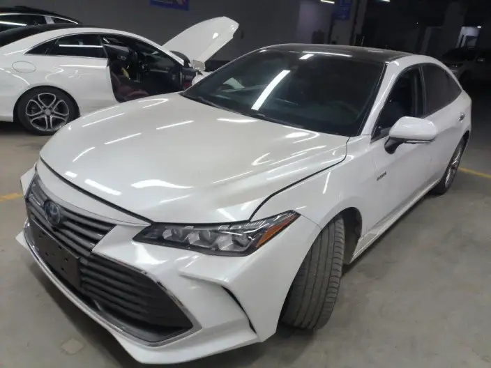 Toyota Avalon 2022 Model Hybrid 2.5L XLE Premium Edition – фото 1