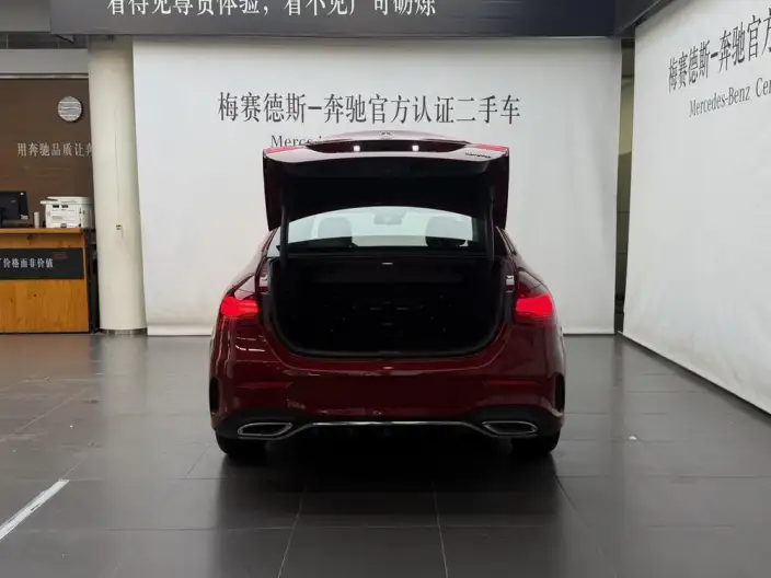 Mercedes-Benz A-class 2023 Model A 200 L Sports sedan Fashion Edition – фото 8