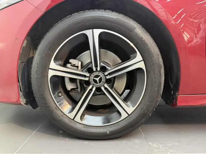 Mercedes-Benz A-class 2023 Model A 200 L Sports sedan Fashion Edition – фото 9