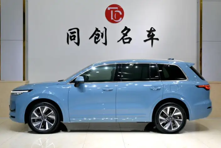 Li Auto ONE 2021 Model Extended Range 6 seat Edition – фото 4