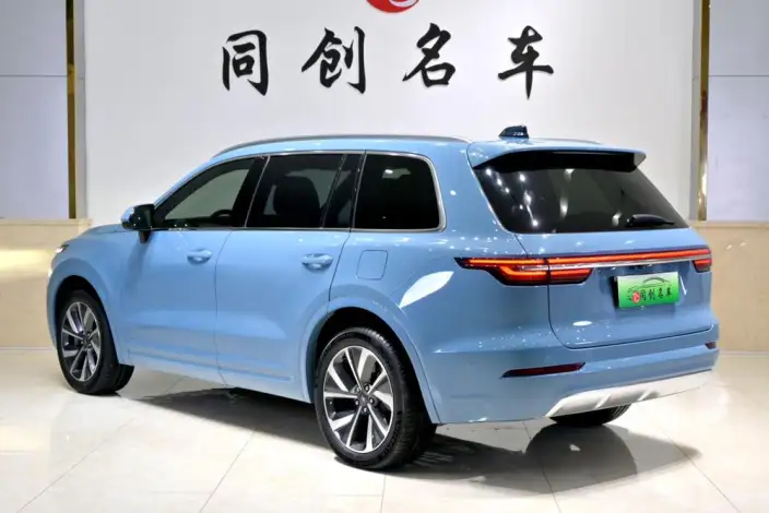 Li Auto ONE 2021 Model Extended Range 6 seat Edition – фото 5