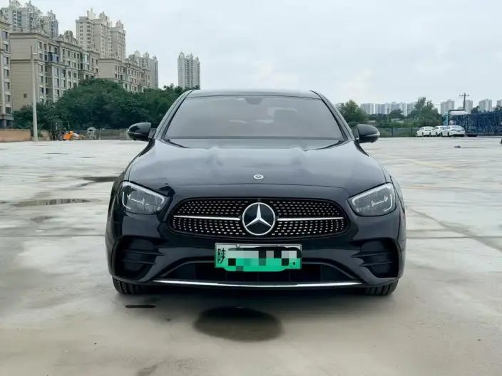 Mercedes-Benz E-Class PHEV 2021 Model E 350 e L sedan – фото 2