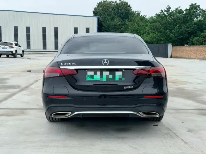 Mercedes-Benz E-Class PHEV 2021 Model E 350 e L sedan – фото 5