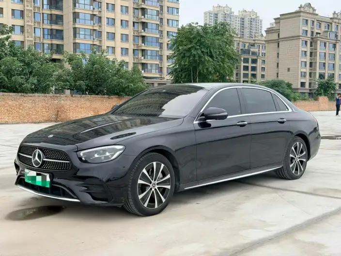 Mercedes-Benz E-Class PHEV 2021 Model E 350 e L sedan – фото 10