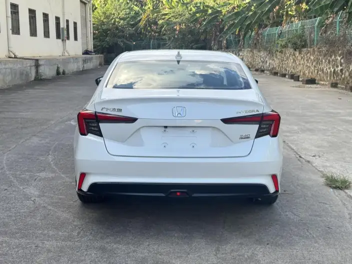 Model Ge 2023 Model 240TURBO CVT Deluxe Edition – фото 4