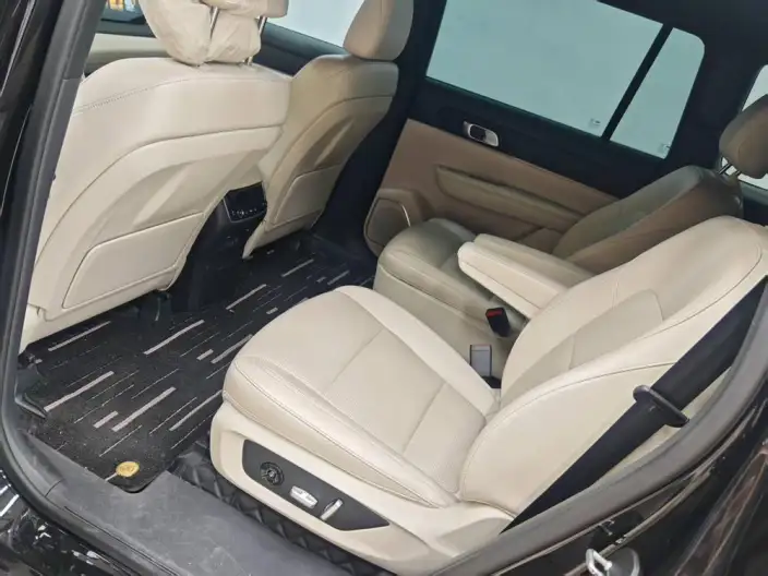Li Auto ONE 2021 Model Extended Range 6 seat Edition – фото 9