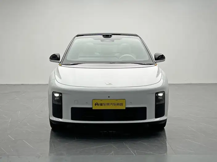 Li Auto i6 2025 Model 4WD Standard Edition – фото 2