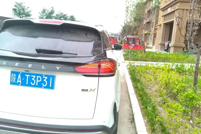 Geely Boyue 2022 Model Geely Boyue X 1.8TD DCT Smart Model – фото 8