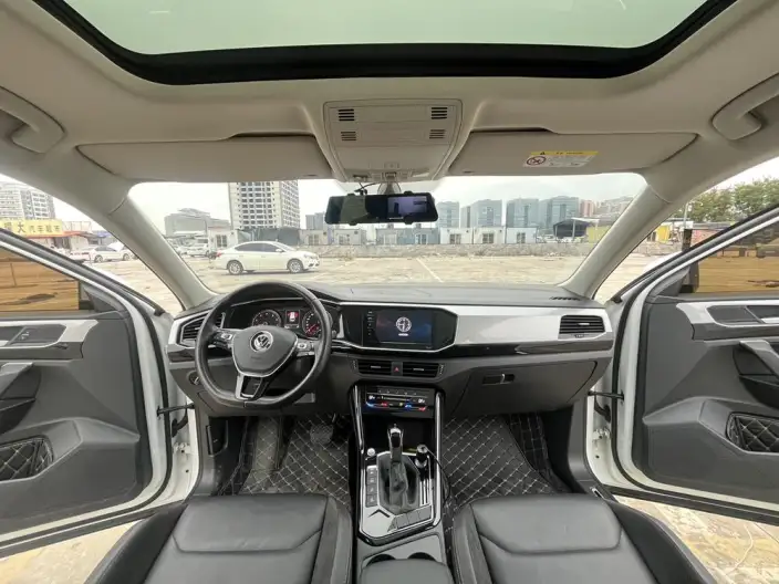 Volkswagen Tayron 2020 Model 330TSI Luxury Zhilian Edition – фото 8