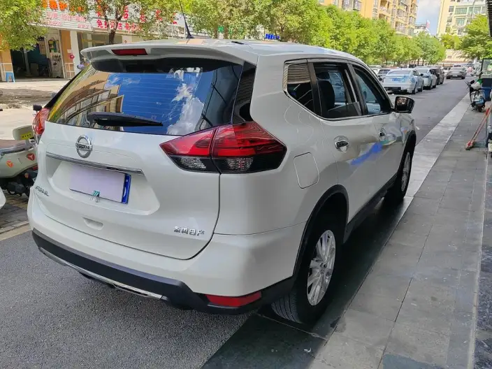 Nissan X-Trail 2021 Model 2.0L XL Premium CVT 2WD Smart Connect Exclusive Edition – фото 6