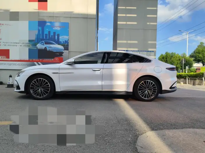BYD Han DM 2022 Model DM-i 121KM Zunrong Model – фото 4