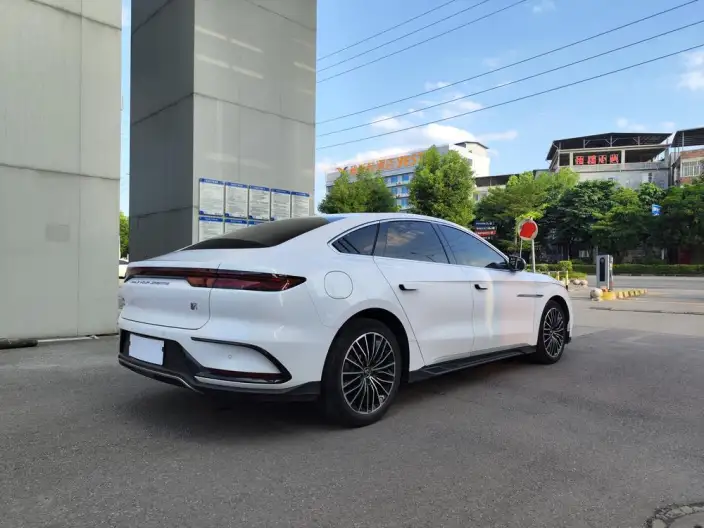 BYD Han DM 2022 Model DM-i 121KM Zunrong Model – фото 7