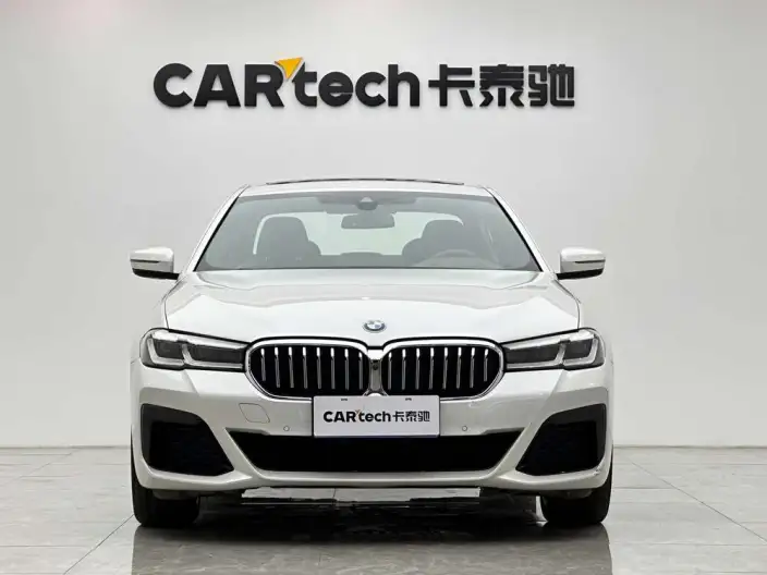 BMW 5 Series 2023 Model 530Li Exclusive Model M Sports Set – фото 2