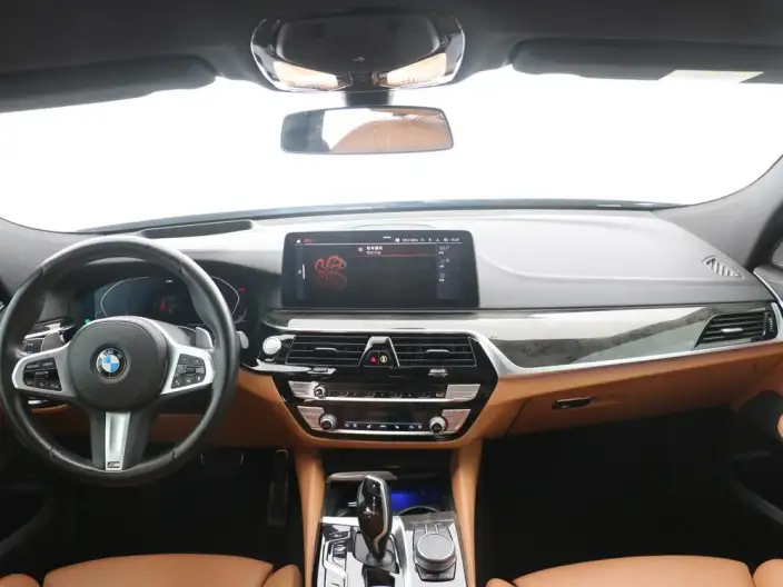 BMW 6 Series GT 2021 Model 630i M Sports Set – фото 10