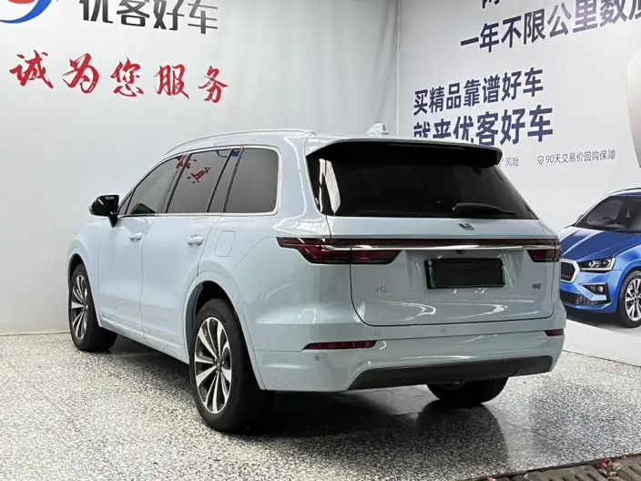 Li Auto ONE 2020 Model Extended Range 6 seat Edition – фото 4