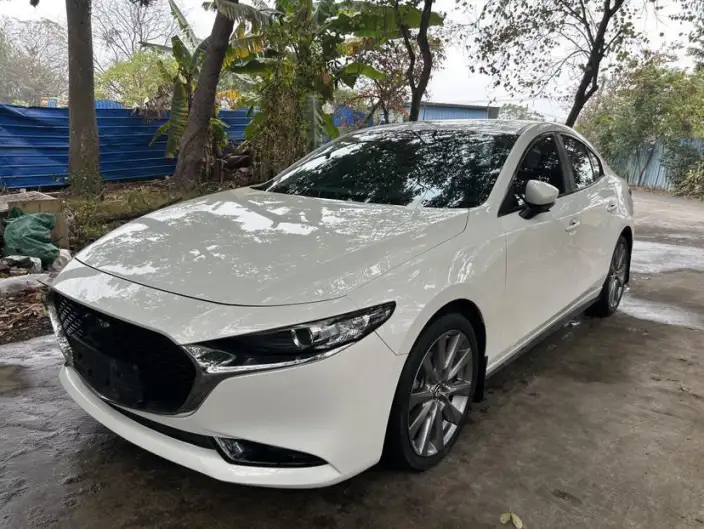 Mazda3 Axela 2022 Model 2.0L Automatic Zhi Ya Edition – фото 1