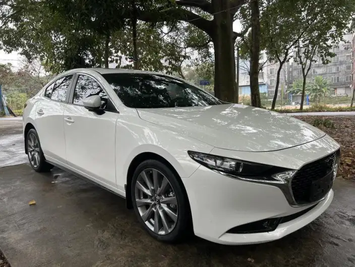 Mazda3 Axela 2022 Model 2.0L Automatic Zhi Ya Edition – фото 3