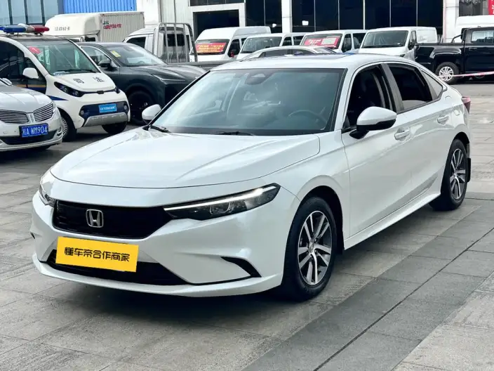 Model Ge 2023 Model 240TURBO CVT Leading version – фото 1