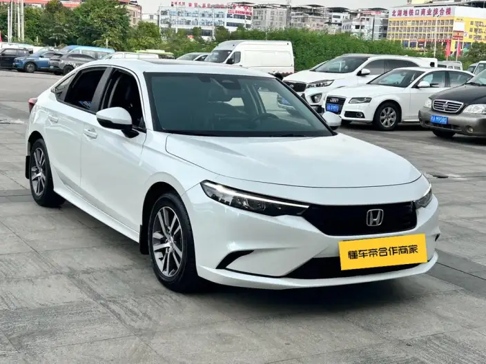 Model Ge 2023 Model 240TURBO CVT Leading version – фото 3