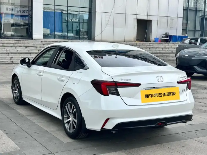 Model Ge 2023 Model 240TURBO CVT Leading version – фото 4