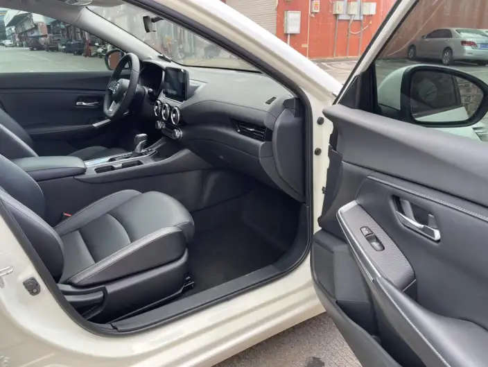 Nissan Sylphy 2022 Model 1.6L XL CVT Yuexiang Edition – фото 8