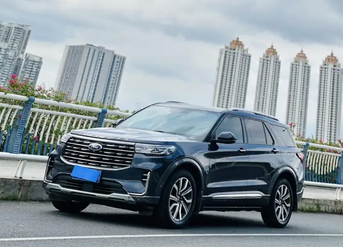 Ford Explorer 2023 Model EcoBoost 285 4WD Titan Jin Edition 7 seat – фото 1