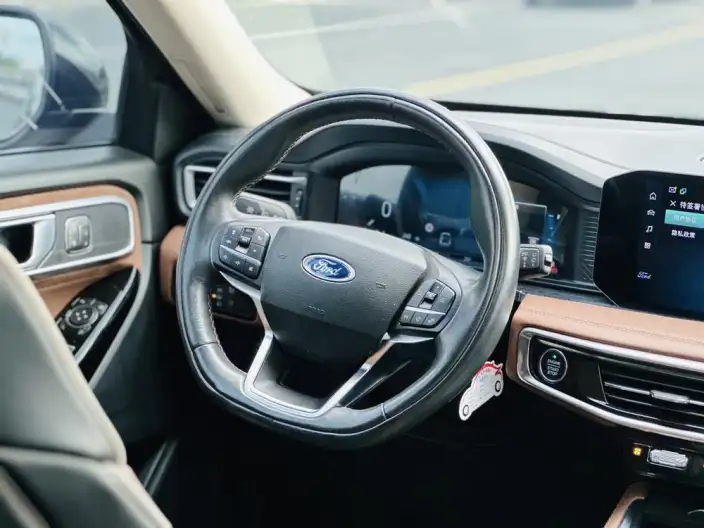 Ford Explorer 2023 Model EcoBoost 285 4WD Titan Jin Edition 7 seat – фото 10