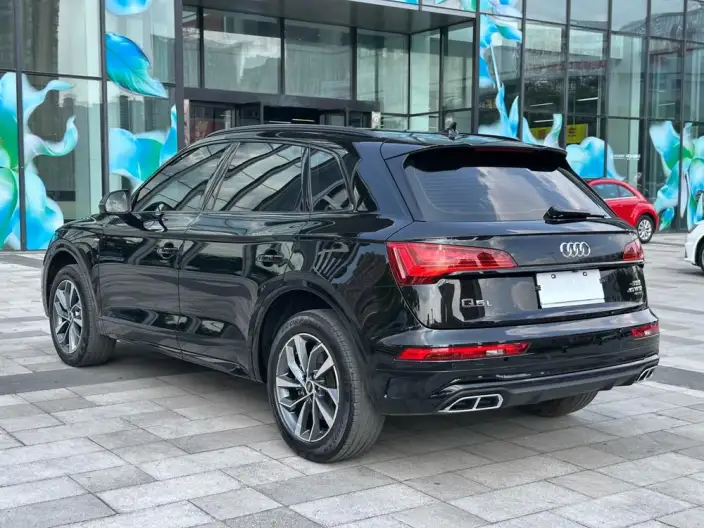 Audi Q5L 2023 Model 40T Luxury Dynamic Model – фото 5