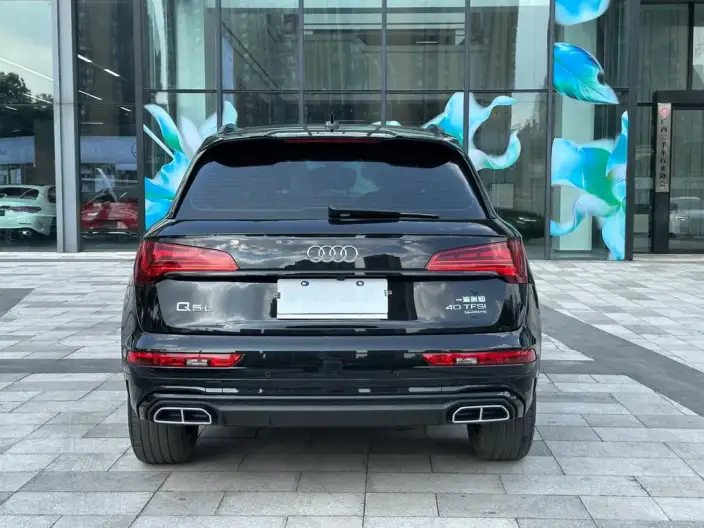 Audi Q5L 2023 Model 40T Luxury Dynamic Model – фото 6