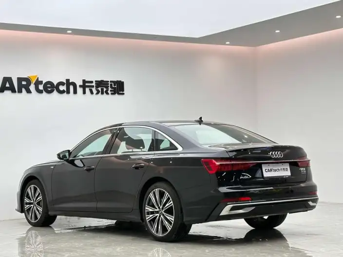 Audi A6L 2024 Model 55 TFSI quattro Exclusive Dynamic Model – фото 5