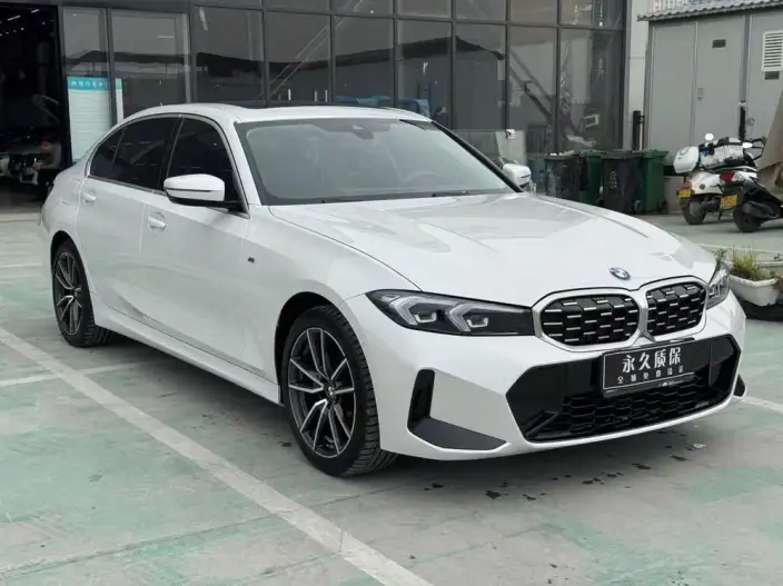 BMW 3 Series 2023 Model 325Li M Sports Set – фото 3