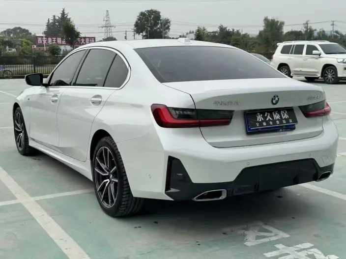 BMW 3 Series 2023 Model 325Li M Sports Set – фото 4