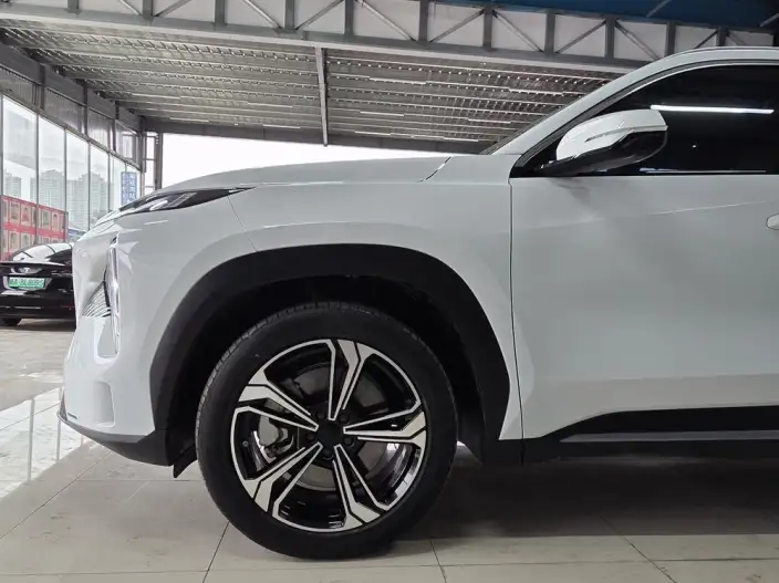 Geely Galaxy L7 2023 Model 1.5T DHT 115km PLUS – фото 4