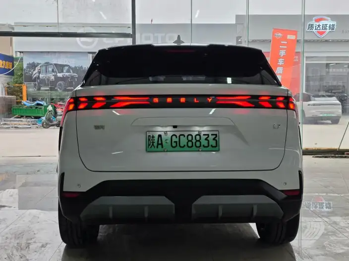 Geely Galaxy L7 2023 Model 1.5T DHT 115km PLUS – фото 6