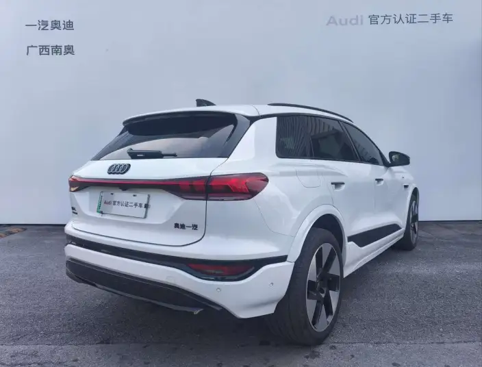 AUDI Q6L e-tron 2026 Model First Edition Pilot Edition – фото 4