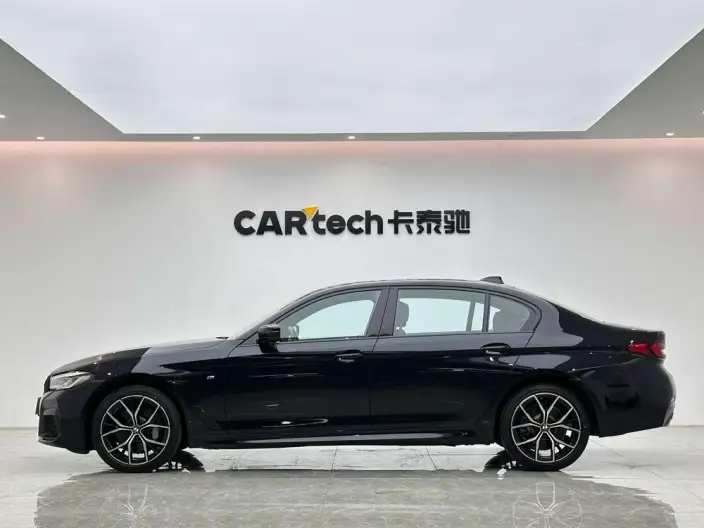 BMW 5 Series 2023 Model 530Li Exclusive Model M Sports Set – фото 4