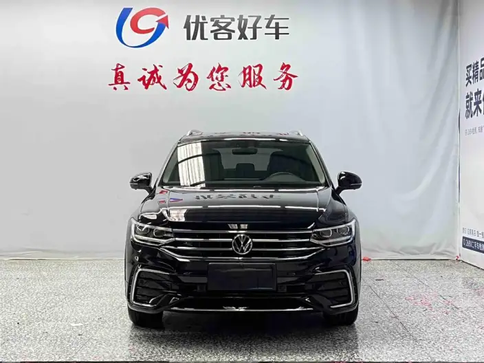 Volkswagen Tiguan L 2022 Model 330TSI Automatic 2WD R-Line Enjoy the version more – фото 2