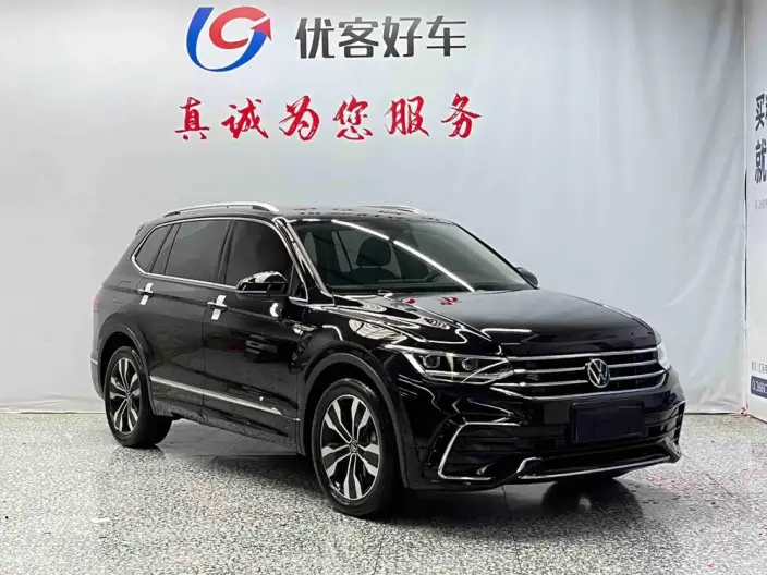 Volkswagen Tiguan L 2022 Model 330TSI Automatic 2WD R-Line Enjoy the version more – фото 3