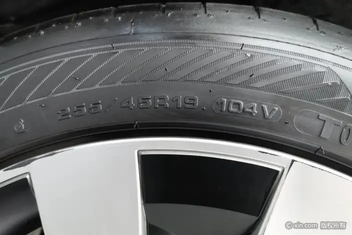 Model Y 2025 Model Rear-wheel drive version – фото 9