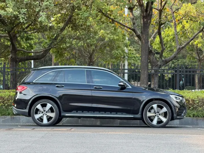 Mercedes-Benz GLC 2020 Model GLC 300 L 4MATIC Luxury Model – фото 7