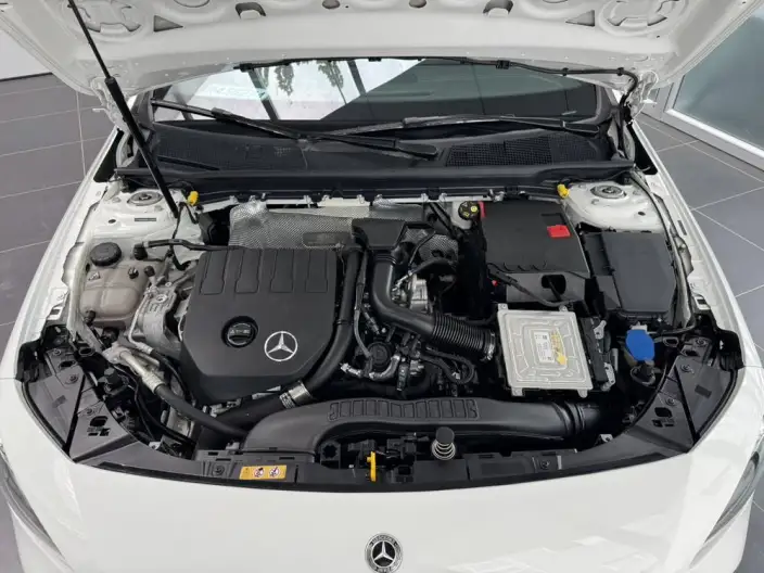 Mercedes-Benz A-class 2021 Model A 200 L Sports sedan Dynamic Edition – фото 8