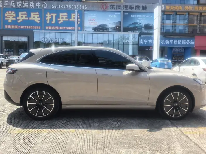 Aito M5 2022 Model Pure Electric 4WD Performance Edition – фото 8