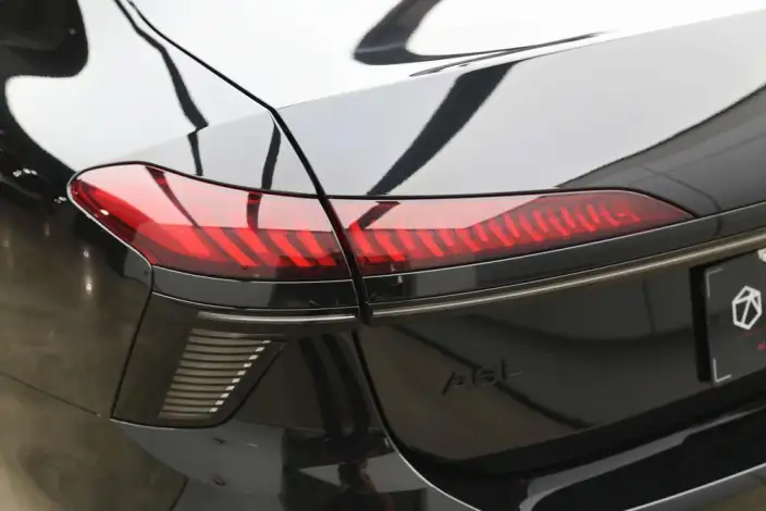 Audi A6L 2026 Model 2.0T Exclusive Model – фото 9