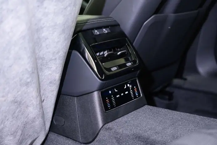 Audi A6L 2026 Model 2.0T Exclusive Model – фото 8