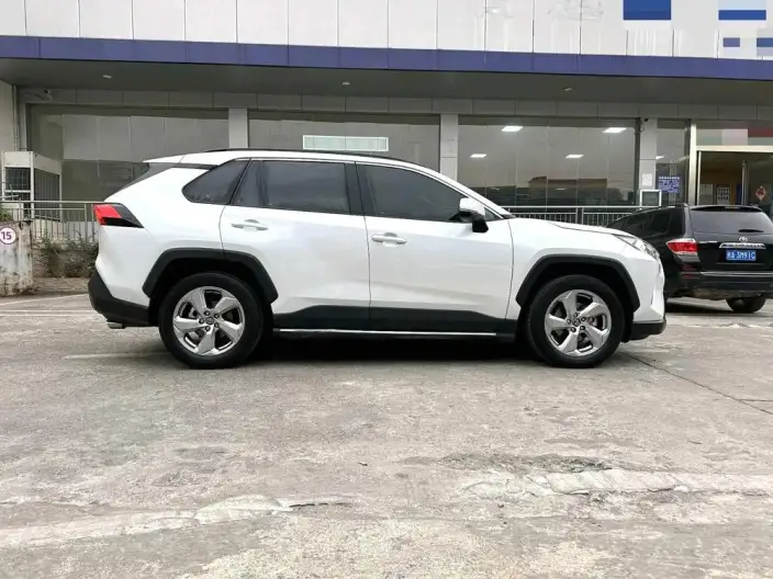 Toyota RAV4 2020 Model 2.0L CVT 2WD Fashion edition – фото 8