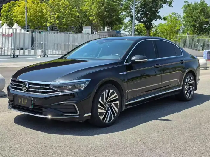 Volkswagen Magotan PHEV 2022 Model Noble Model – фото 1
