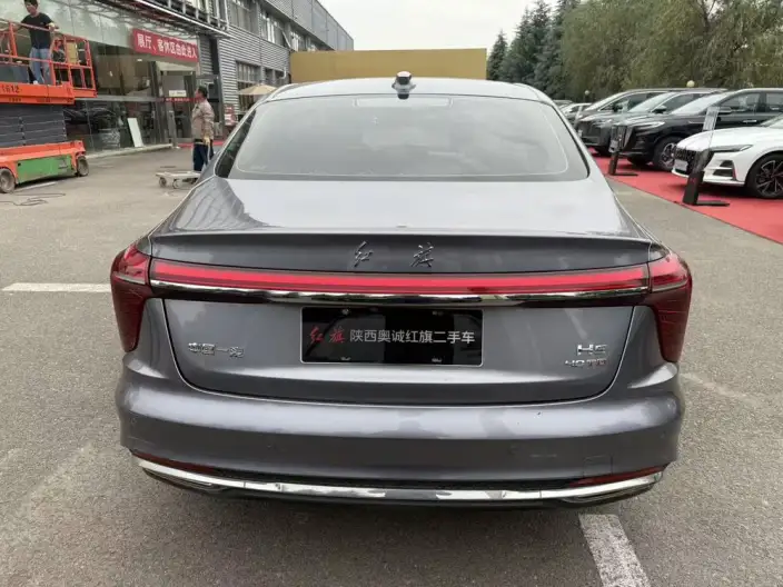 Hongqi H5 2023 Model 2.0T Automatic Flag Lead Edition – фото 5
